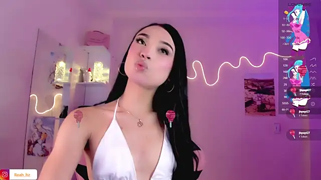 IamAndrea01 online show from 05-19-26, 04:08