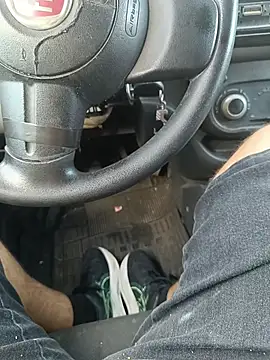 Snapshot of UrsoBissexualPauGrosso chatting on 03-01-26, 08:44 UrsoBissexualPauGrosso online show from 03-01-26, 08:44