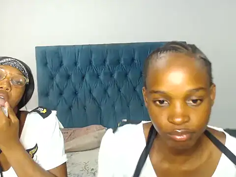 Snapshot of CooperHott chatting on 02-26-26, 05:01 CooperHott online show from 02-26-26, 05:01