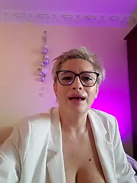 LunaBlaise online show from 03-12-26, 07:14