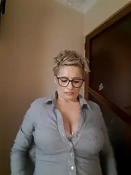 LunaBlaise online show from 03-28-26, 07:08