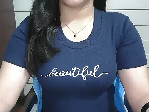 Snapshot of Shruchi chatting on 06-19-26, 06:56 Shruchi online show from 06-19-26, 06:56