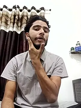 CoralN online show from 04-18-26, 03:21