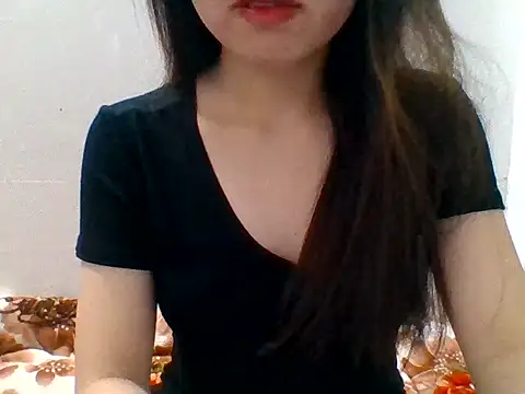Snapshot of kiraa-007 chatting on 05-27-26, 02:03 kiraa-007 online show from 05-27-26, 02:03