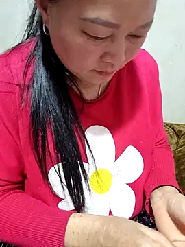 Snapshot of phay79 chatting on 02-28-26, 10:05 phay79 online show from 02-28-26, 10:05