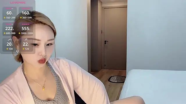 xiaolu-686 online show from 05-06-26, 02:55