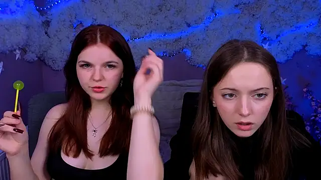 Snapshot of chloe_ley chatting on 06-08-26, 01:28 chloe ley online show from 06-08-26, 01:28
