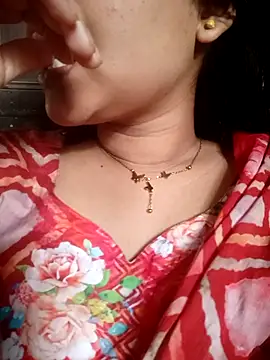 Snapshot of SumonaMoni chatting on 03-02-26, 08:43 SumonaMoni online show from 03-02-26, 08:43