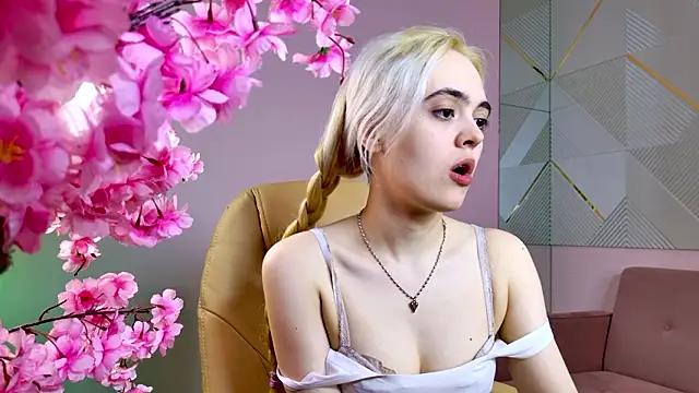 Bambi Bloom online show from 03-04-26, 05:13