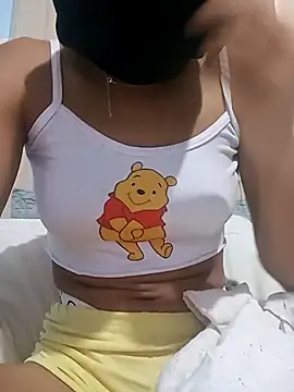 Carolsehila002 online show from 03-25-26, 01:17