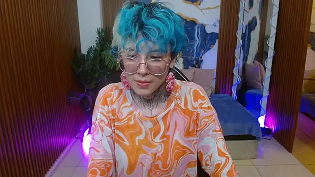 Lyra tay online show from 04-16-26, 09:39