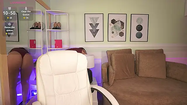 MandyCollins online show from 04-15-26, 11:39