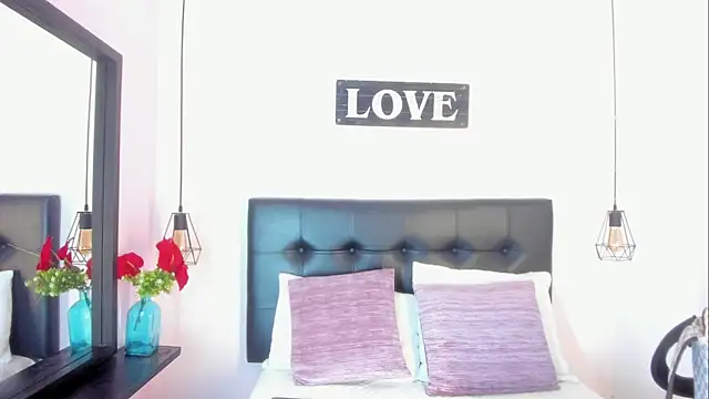 KatallelaMurillo online show from 04-17-26, 11:46