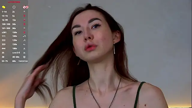 Snapshot of EmilyGray__ chatting on 04-29-26, 07:01 EmilyGray online show from 04-29-26, 07:01