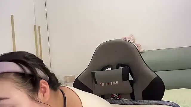 Susu-36E online show from 05-31-26, 01:07