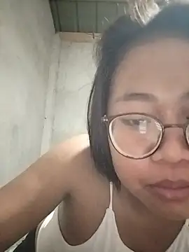 Snapshot of angelpinay44 chatting on 07-02-26, 03:29 angelpinay44 online show from 07-02-26, 03:29