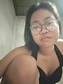 Snapshot of angelpinay44 chatting on 07-03-26, 03:29 angelpinay44 online show from 07-03-26, 03:29