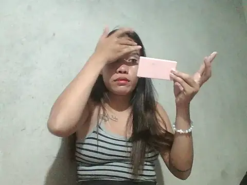 Snapshot of yummy_pilipina26 chatting on 05-05-26, 01:30 yummy pilipina26 online show from 05-05-26, 01:30