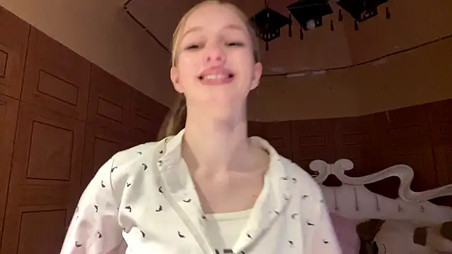 Anika Socutehe online show from 03-09-26, 01:37