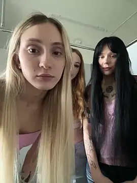 Pink Kiss online show from 06-13-26, 03:26