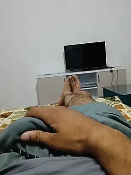 Snapshot of shybullggn chatting on 05-21-26, 04:47 shybullggn online show from 05-21-26, 04:47