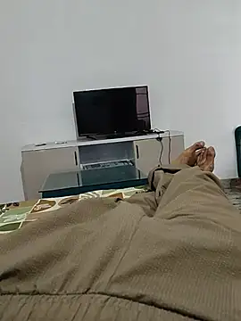 Snapshot of shybullggn chatting on 05-22-26, 04:52 shybullggn online show from 05-22-26, 04:52