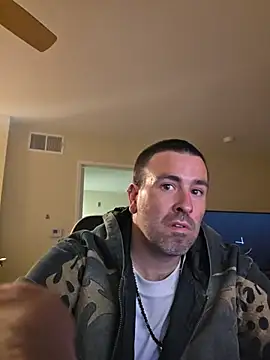 Biggbaddwulf7 online show from 06-26-26, 06:51