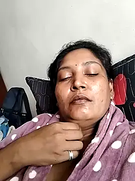 Snapshot of mysteriousgal031 chatting on 03-01-26, 07:32 mysteriousgal031 online show from 03-01-26, 07:32