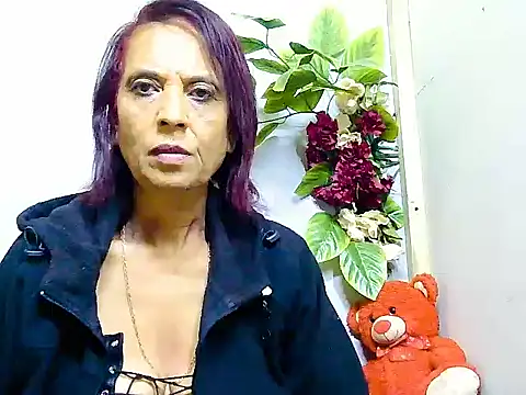Snapshot of Hot_queen58 chatting on 06-22-26, 04:20 Hot queen58 online show from 06-22-26, 04:20