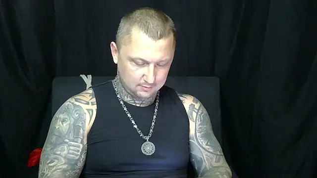 Snapshot of devilWithTats chatting on 06-14-26, 01:46 devilWithTats online show from 06-14-26, 01:46