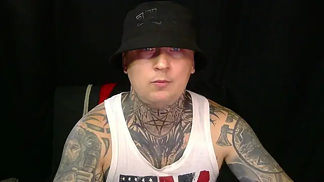 Snapshot of devilWithTats chatting on 07-22-26, 09:45 devilWithTats online show from 07-22-26, 09:45