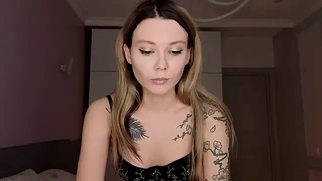 AliceTease online show from 03-20-26, 10:31