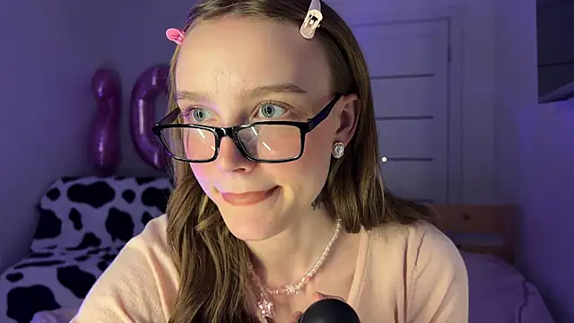 Lolatatee online show from 03-27-26, 07:57