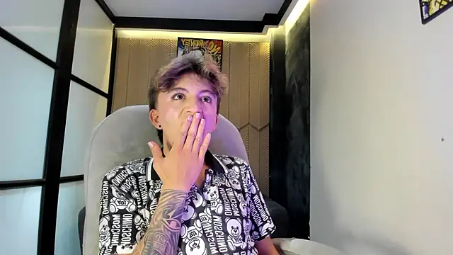 Snapshot of ManuelPiper_ chatting on 03-02-26, 08:37 ManuelPiper online show from 03-02-26, 08:37