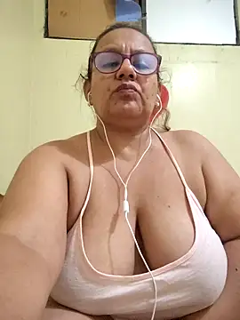 Roxy 77 online show from 02-28-26, 06:36