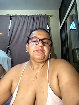 Roxy 77 online show from 03-08-26, 11:25