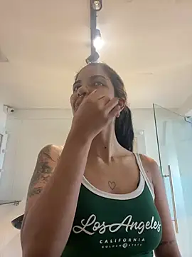 VioletaHills  online show from 03-31-26, 12:27