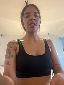 VioletaHills  online show from 04-04-26, 12:13