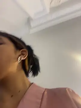 Snapshot of VioletaHills_ chatting on 04-26-26, 01:31 VioletaHills online show from 04-26-26, 01:31