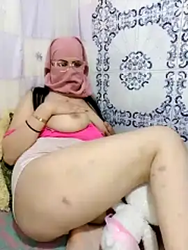 Snapshot of HoT_LiiiNa chatting on 03-01-26, 01:07 HoT LiiiNa online show from 03-01-26, 01:07