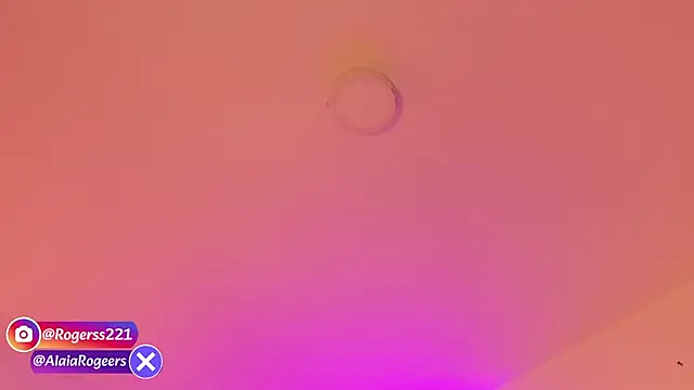 Snapshot of AlaiaRogers chatting on 05-21-26, 10:44 AlaiaRogers online show from 05-21-26, 10:44