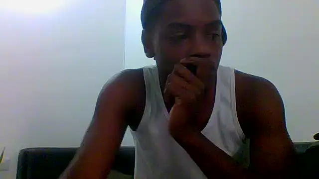 Snapshot of charles_king chatting on 06-16-26, 04:53 charles king online show from 06-16-26, 04:53