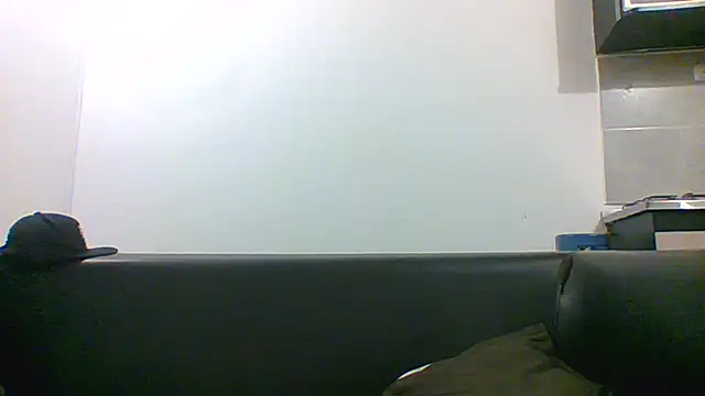 Snapshot of charles_king chatting on 06-18-26, 05:30 charles king online show from 06-18-26, 05:30
