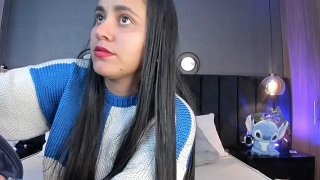 Snapshot of alejandra__garcia chatting on 06-06-26, 03:22 alejandra garcia online show from 06-06-26, 03:22