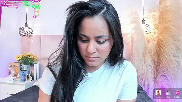 Snapshot of alejandra__garcia chatting on 06-21-26, 12:13 alejandra garcia online show from 06-21-26, 12:13