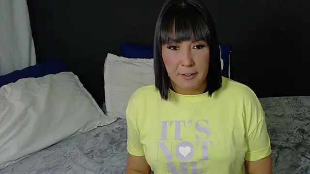 Valeriaa cruz online show from 03-13-26, 12:34