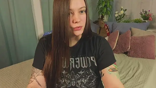 Snapshot of SauvageBirdy chatting on 03-01-26, 02:19 SauvageBirdy online show from 03-01-26, 02:19