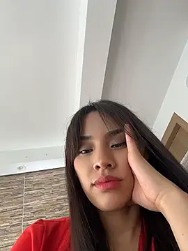 Mia-villalobos online show from 05-14-26, 03:08