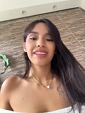 Mia-villalobos online show from 06-06-26, 02:22