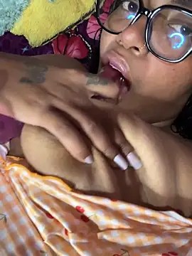 Piel Canella online show from 03-07-26, 01:24